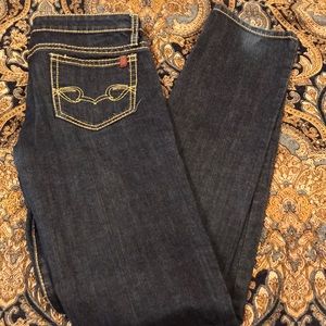 Buffalo jeans with gold stitching embellishment!